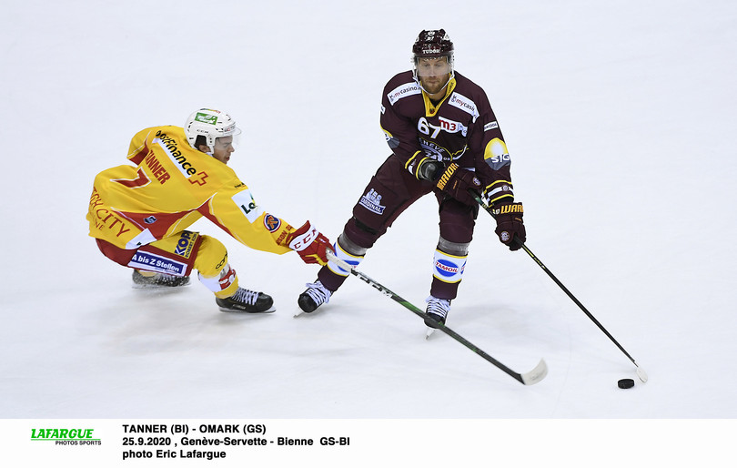 TANNER (BI) - OMARK (GS) 25.9.2020 , Genève-Servette - Bienne  GS-BI  photo Eric Lafargue