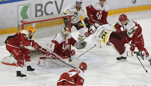 but 1-2 : JUNLAND (LHC) - HUET (GS) - RICHARD (GS) qui met le puck entre les jambes de HUET (LHC) - SCHWERI (GS) -KNEUBUEHLER - BORLAT (LHC) 10.10.2017 ,  Lausanne - Genève-Servette  LHC-GSphoto Eric Lafargue