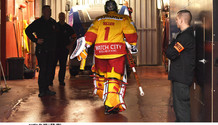 sortie de HILLER (BI)  24.10.2017 , Genève Servette - Bienne  GS-BIphoto Eric Lafargue