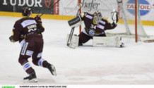 KARRER admire l’arrêt de DESCLOUX (GS)       20.11.2020 , Genève-Servette - Zurich Lions  GS-ZSC  photo Eric Lafargue