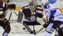 arrêt DESCLOUX (GS) - C. BALTISBERGER (ZSC)       20.11.2020 , Genève-Servette - Zurich Lions  GS-ZSC  photo Eric Lafargue