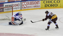 dernier penalty : arrêt FLUEELER (ZSC) - WINNIK (GS)     20.11.2020 , Genève-Servette - Zurich Lions  GS-ZSC  photo Eric Lafargue