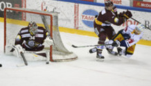 DESCLOUX - FEHR (GS) - ALBRECHT (EVZ)         23.2.2021 , Genève-Servette - Zoug  GS-EVZ photo Eric Lafargue