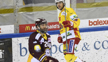 déception WINNIK (GS) - joie POULIOT (BI)     13.3.2021 , Genève-Servette - Bienne  GS-BI  photo Eric Lafargue