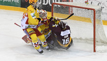 CUNTI - VAN POTTELBERGHE (BI) - FEHR (GS)     13.3.2021 , Genève-Servette - Bienne  GS-BI  photo Eric Lafargue