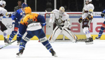 but 1-0 : tir du PTS GEERING dévié par BODENMANN (ZSC) le puck entre dans la cage de DESCLOUX - MAURER (GS) 7.9.2021 , Zurich Lions - Genève-Servette  ZSC-GS photo Eric Lafargue