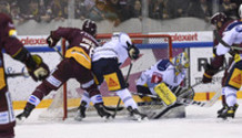 but 3-3 : POULIOT (GS) - DJOOS - HOLLENSTEIN (EVZ) - WINNIK (GS)     19.11.2021 , Genève-Servette - Zoug  GS-EVZ photo Eric Lafargue