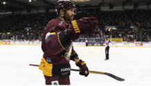 but 2-2 : joie WINNIK (GS)   22.1.2022 , Genève-Servette - Bienne  GS-BI  photo Eric Lafargue