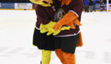 CALVINA et CALVIN , les peluches mascottes (GS) 22.1.2022 , Genève-Servette - Bienne  GS-BI  photo Eric Lafargue