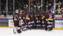 la joie des joueurs et des fans (GS) à la fin du match 22.1.2022 , Genève-Servette - Bienne  GS-BI  photo Eric Lafargue