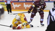 KUENZLE (BI) - JOORIS  (GS)       22.1.2022 , Genève-Servette - Bienne  GS-BI  photo Eric Lafargue