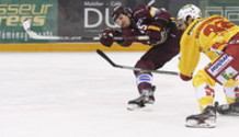 tir de VATANEN (GS) - SCHNEEBERGER (BI)       22.1.2022 , Genève-Servette - Bienne  GS-BI  photo Eric Lafargue