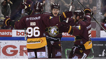 but 2-1 : joie ROD - VERMIN - RICHARD (GS) 26.2.2022 , Genève-Servette - Berne  GS-SCBphoto Eric Lafargue