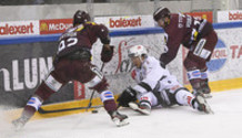 BERTHON (GS) - THUERKAUF (LUGA) - VOUILLAMOZ (GS)    8.3.2022 , Genève-Servette - Lugano  GS-LUGAphoto Eric Lafargue