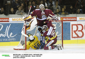 MAYER (GS) - D. WIESER (DAV) - RICHARD (GS)  17.10.2017 , Genève-Servette - Davos  GS-DAVphoto Eric Lafargue